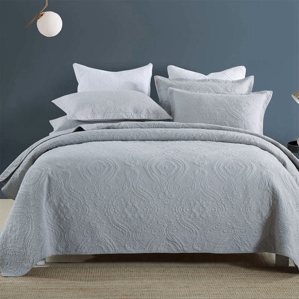 Luxury Lightweight Reversible Solid Quilted Cotton Bedspread Set