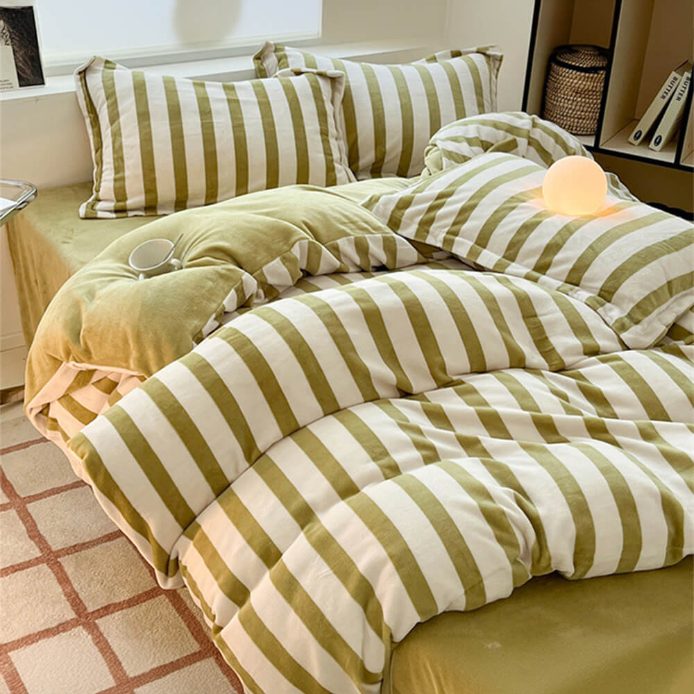 Anti-Static Cozy Plaid Milk Velvet Bed Sheet Set