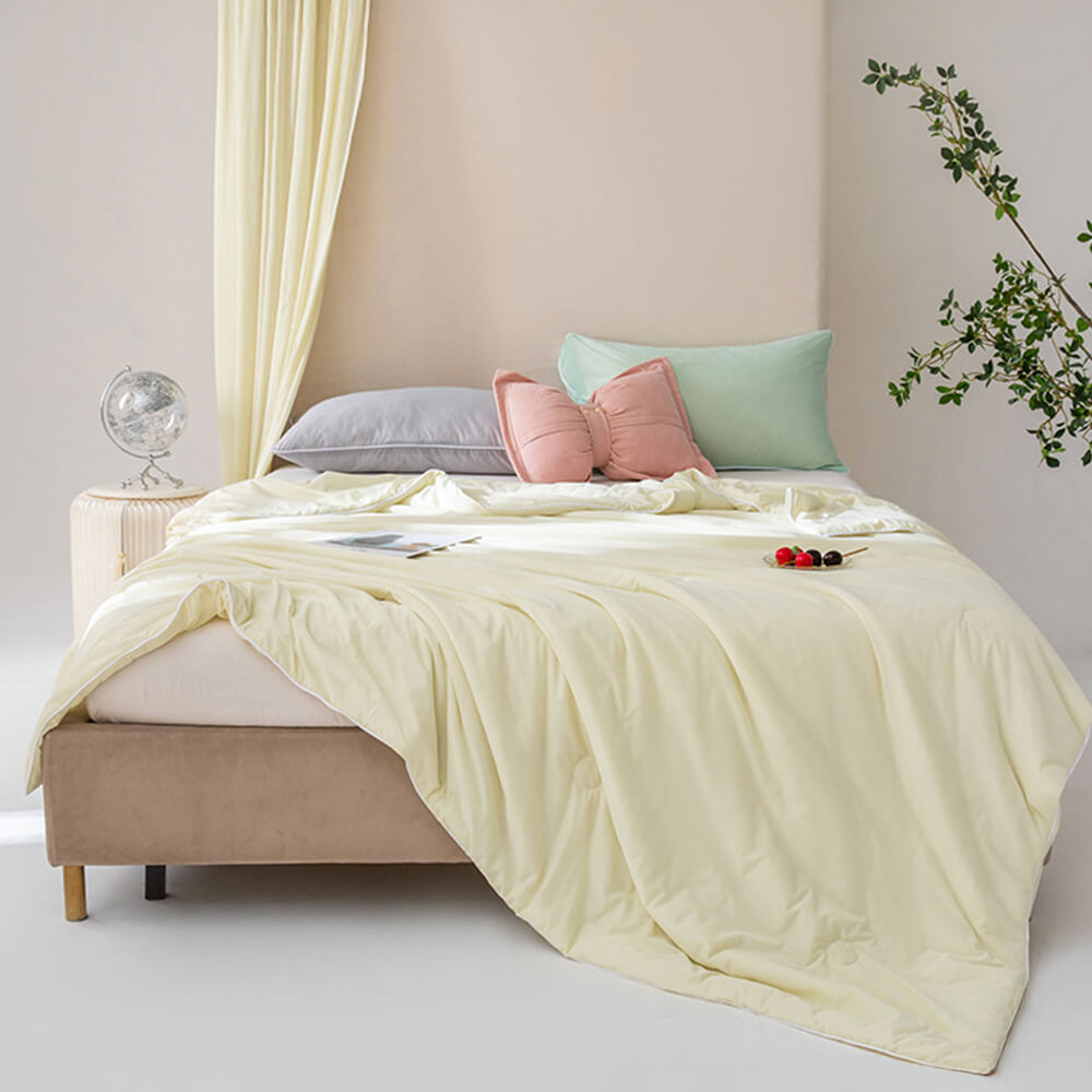 Macaron Dual-Color Cooling Ice Silk Blanket