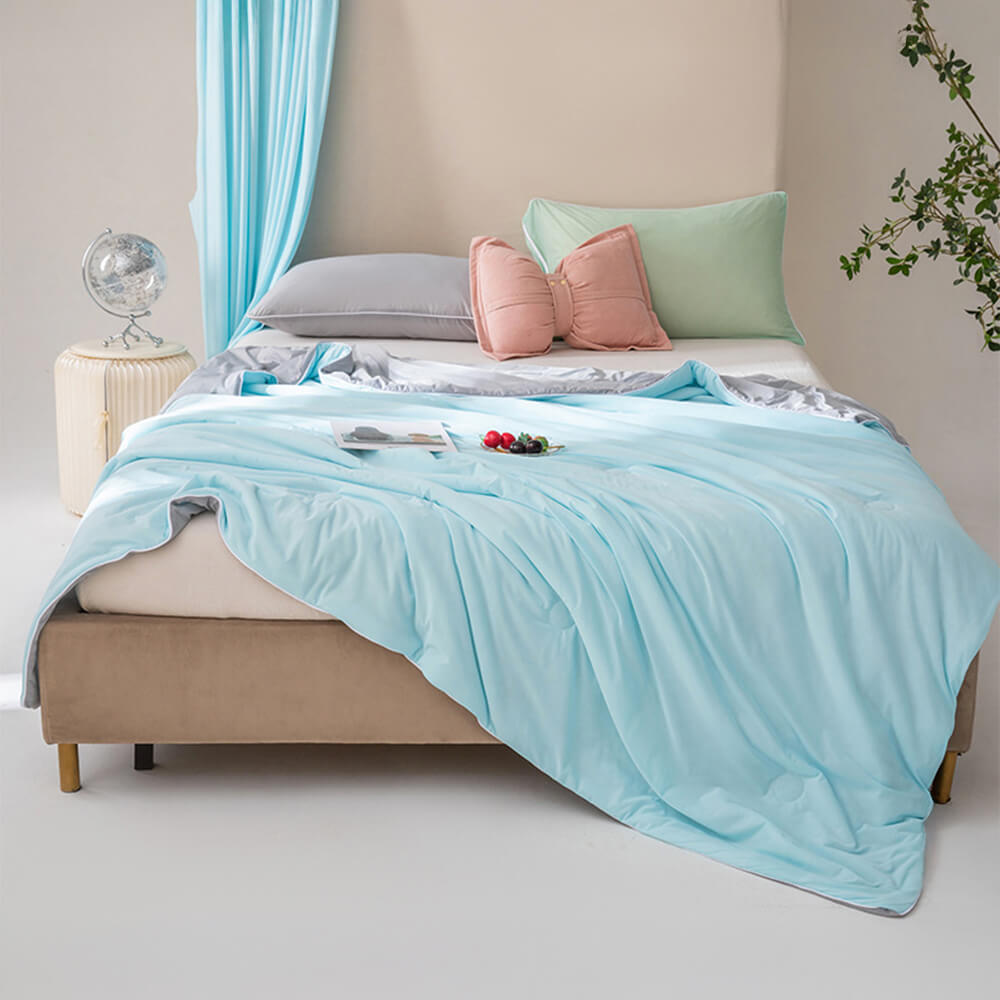 Macaron Dual-Color Cooling Ice Silk Blanket