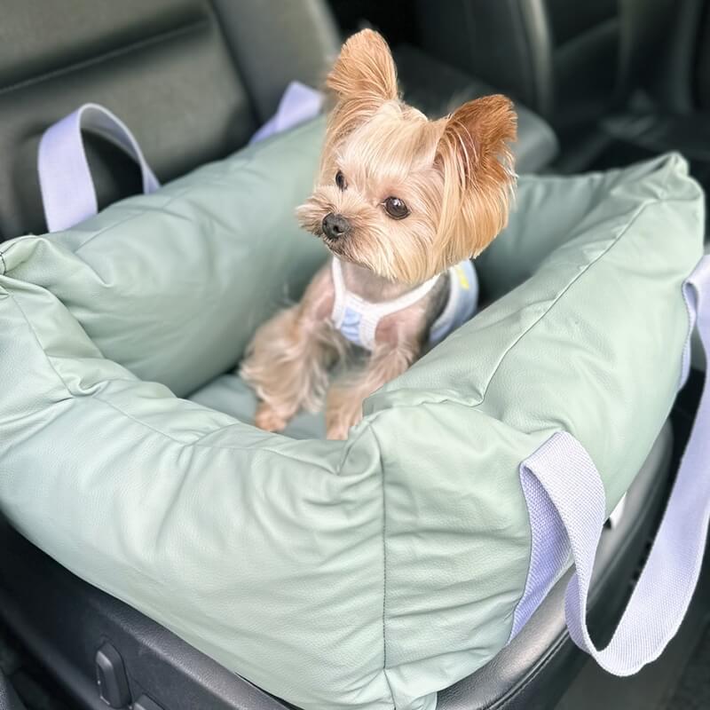 Assento de carro compacto para cães à prova d'água para segurança em viagens