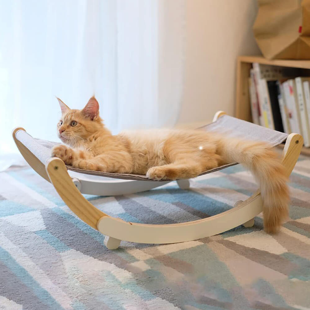 Cadeira de balanço com cama elevada de madeira para gatos